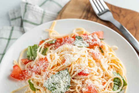 No-Cook Tomato and Basil Pasta